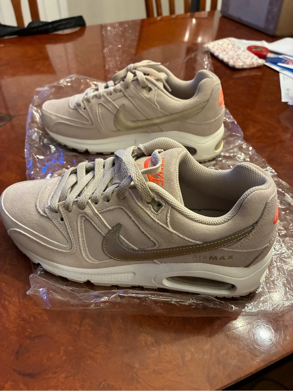 Nike Women's Air Max - Picture 2 of 11